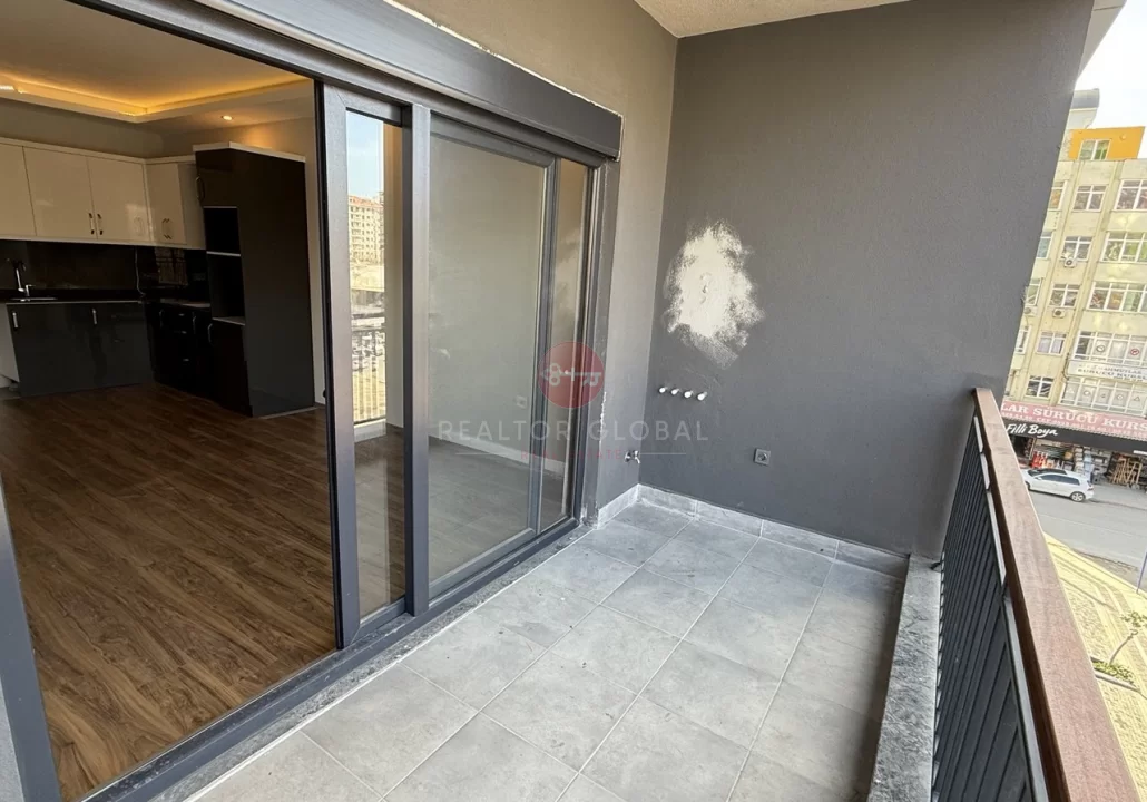 Stylish One-bedroom Apartment For Sale in Mahmutlar, Alanya