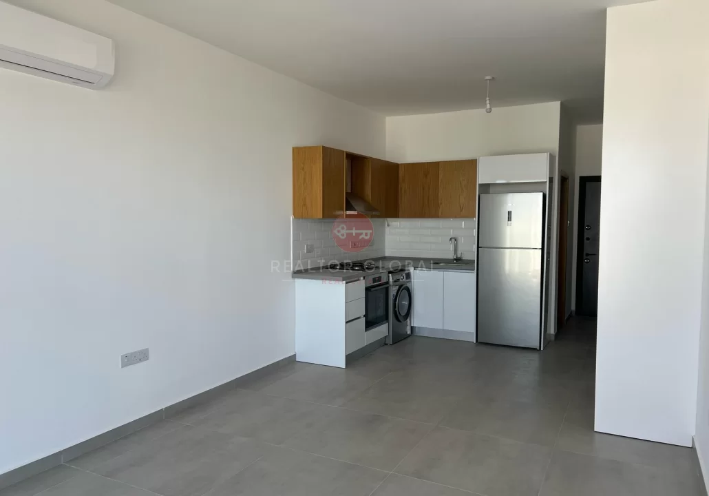 Kyrenia'da Satılık Deniz Manzaralı Şık Stüdyo Daire