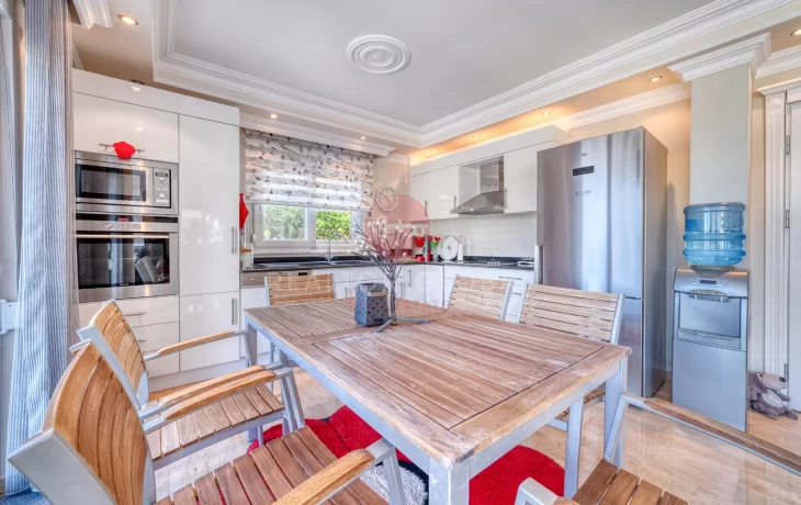Alanya Tepe’de Deniz Manzaralı Lüks Diamond Villa Satılık