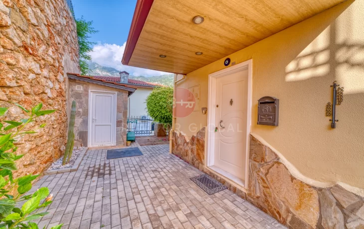 Alanya Tepe’de Deniz Manzaralı Lüks Diamond Villa Satılık
