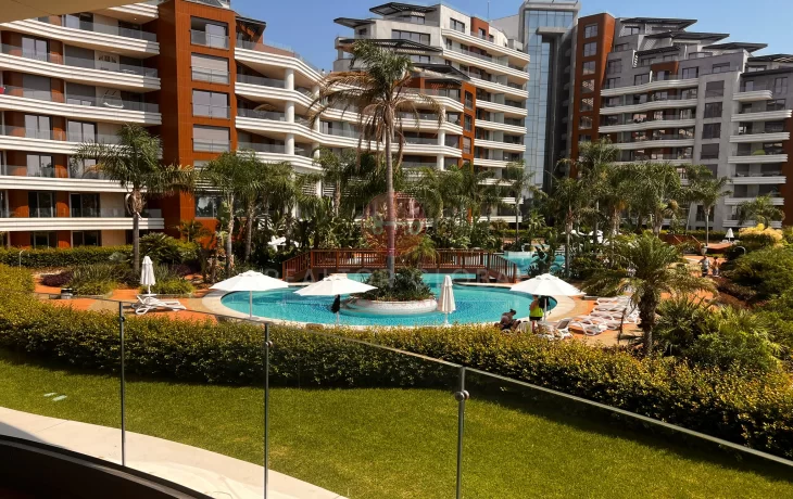 Apartment for Sale in Antalya Promises a Magnificent Life on the Beach!