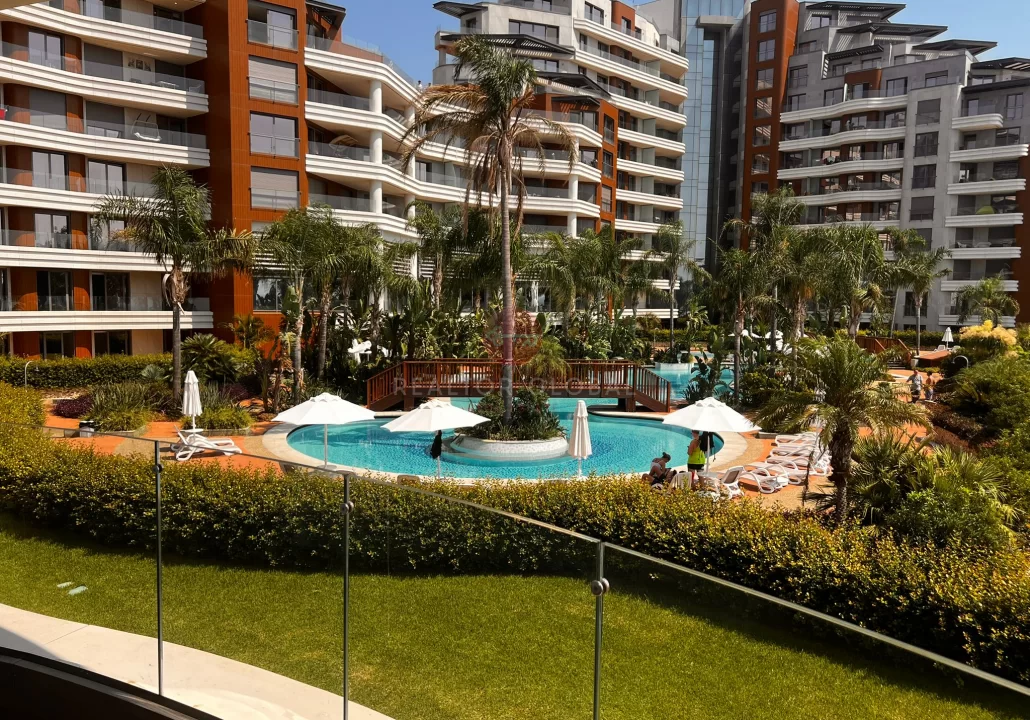 Apartment for Sale in Antalya Promises a Magnificent Life on the Beach!