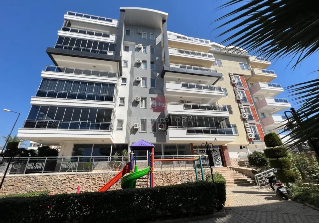Create New Moments With Family in A Close-To-Beach 4 Bedroom Apartment For Sale in Alanya