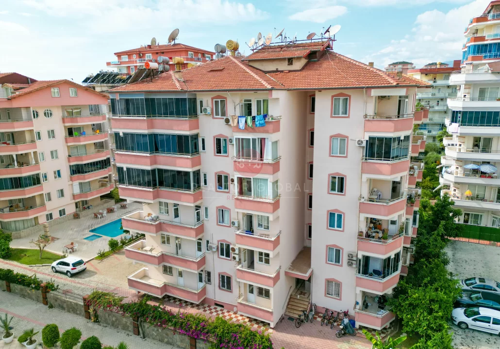 Super Close To The Beach, A Spacious Apartment For Sale in Alanya
