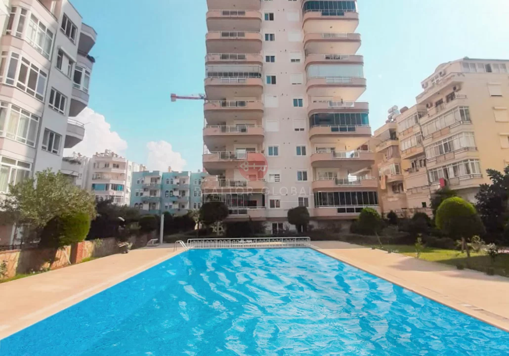 Only 50 Meters From The Apartment For Sale in Alanya to The Sunny Beaches of Mahmutlar