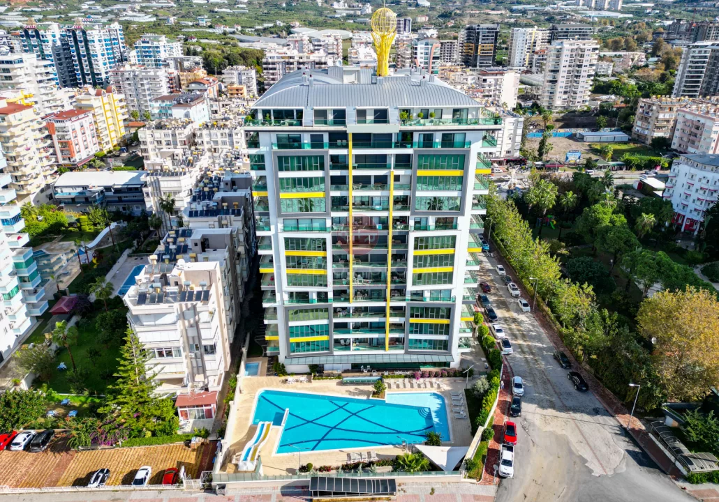 Apartment For Sale in Mahmutlar in One of the Most Preferred and Prestigious Addresses