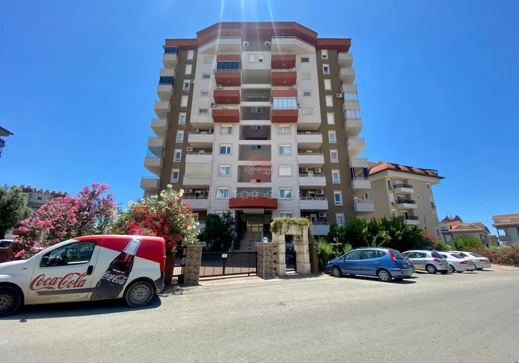 Sea And Mountain Views With A Splendid Furnished Apartment For Sale in Alanya