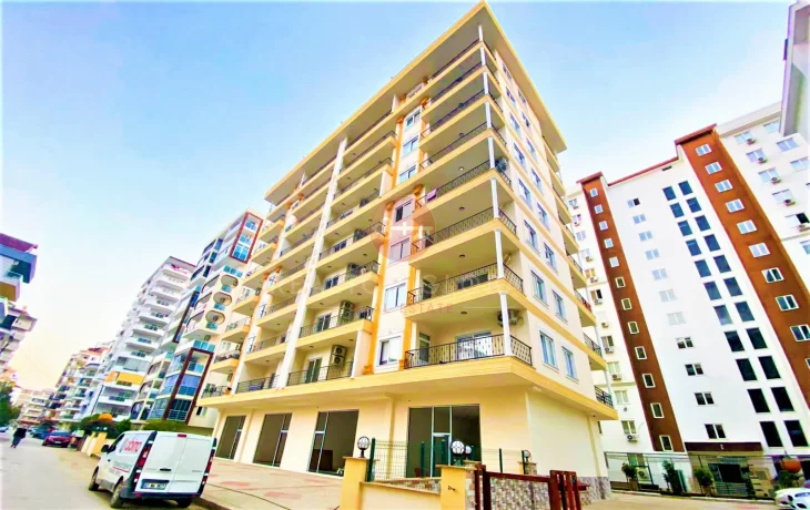 Special Offer To Live in A Spacious Three-Bedroom Apartment For Sale in Alanya