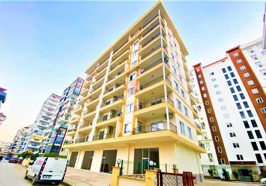 Special Offer To Live in A Spacious Three-Bedroom Apartment For Sale in Alanya