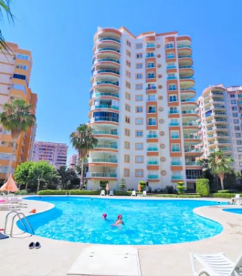 Reach Markets, And The Sparkling Beaches in Just A Few Steps With The Apartment for Sale in Alanya