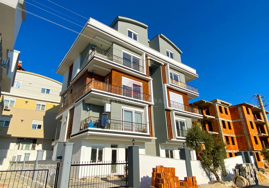 Investment in A Tranquil Family Area, Modern Apartments For Sale in Antalya