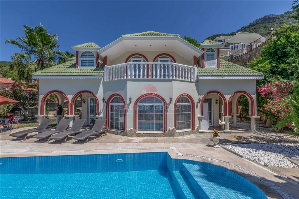 Turkish Citizenship Opportunity, Own A Furnished Villa For Sale in Alanya