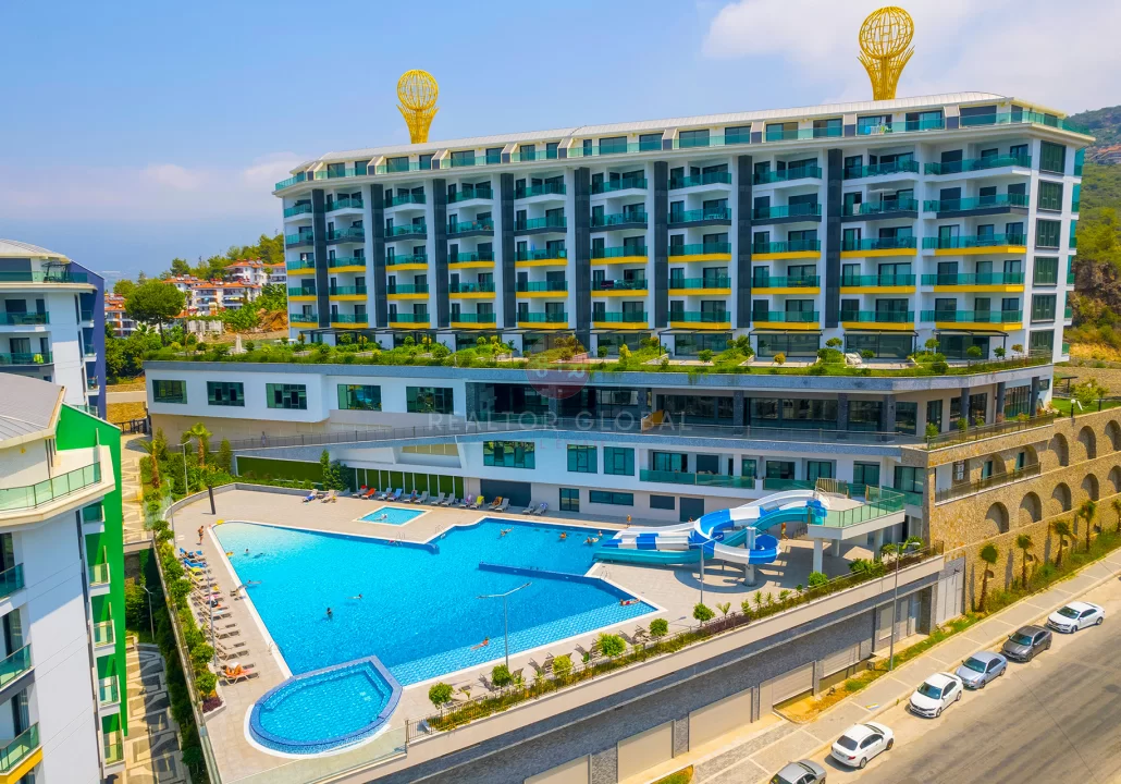 Unique Opportunity, A Profitable Beachfront Apartment For Sale in Alanya