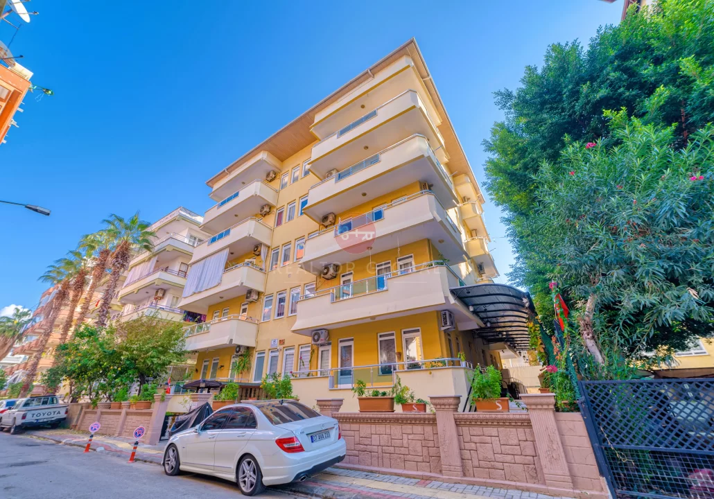 Move Into The Center Of The City Only 50m To The Sea, A Furnished Apartment For Sale in Alanya