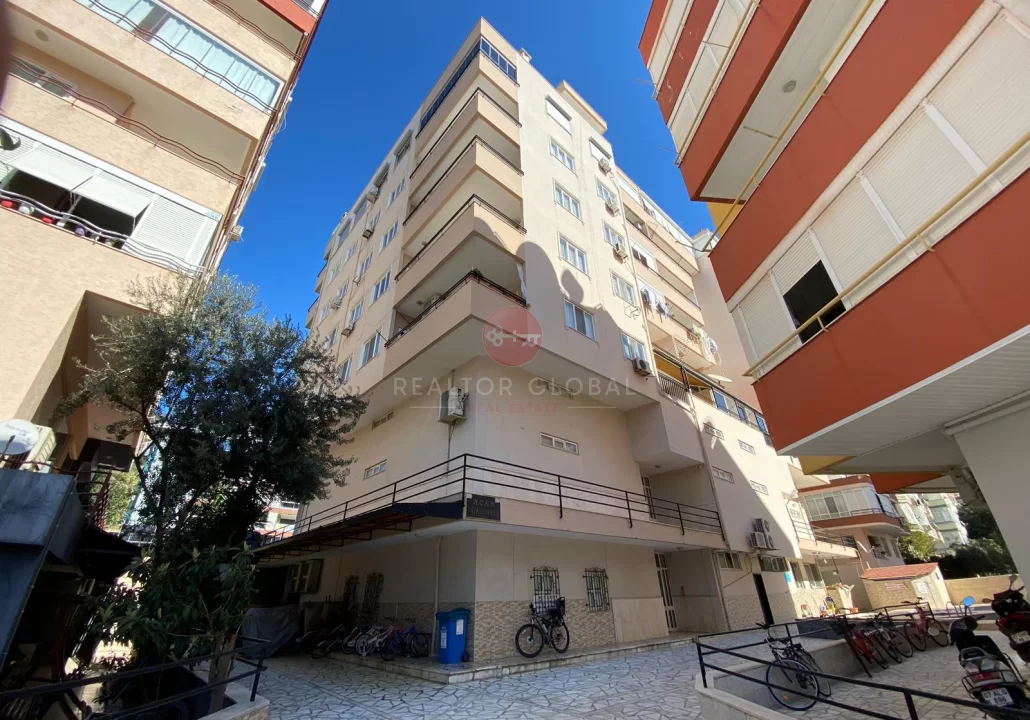 Close To The Beaches, A Three-Bedroom Apartment For Sale in Alanya