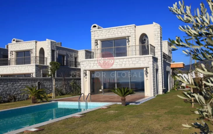 Breathtaking sea view villas for sale in Bodrum